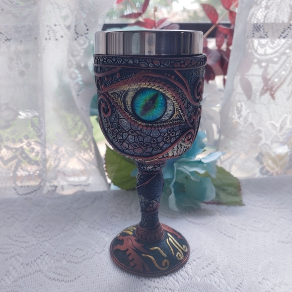 Dragon Eye Tree of Ebros Wizard's Alchemy Eye Of The Dragon Wine Goblet Chalice - Picture 1 of 9